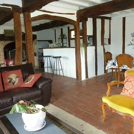 Au Coeur De La Gascogne Artistique Feriehus Montesquiou