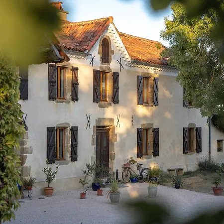 Au Coeur De La Gascogne Artistique Feriehus Montesquiou