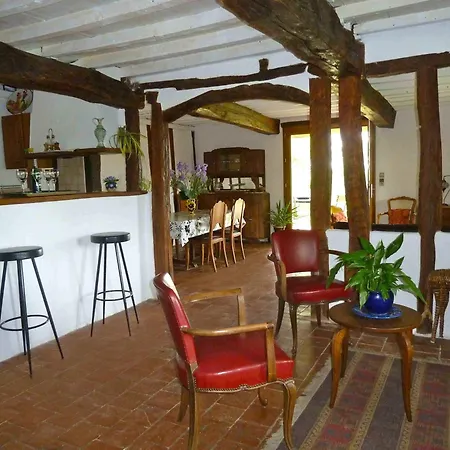 Au Coeur De La Gascogne Artistique Feriehus Montesquiou